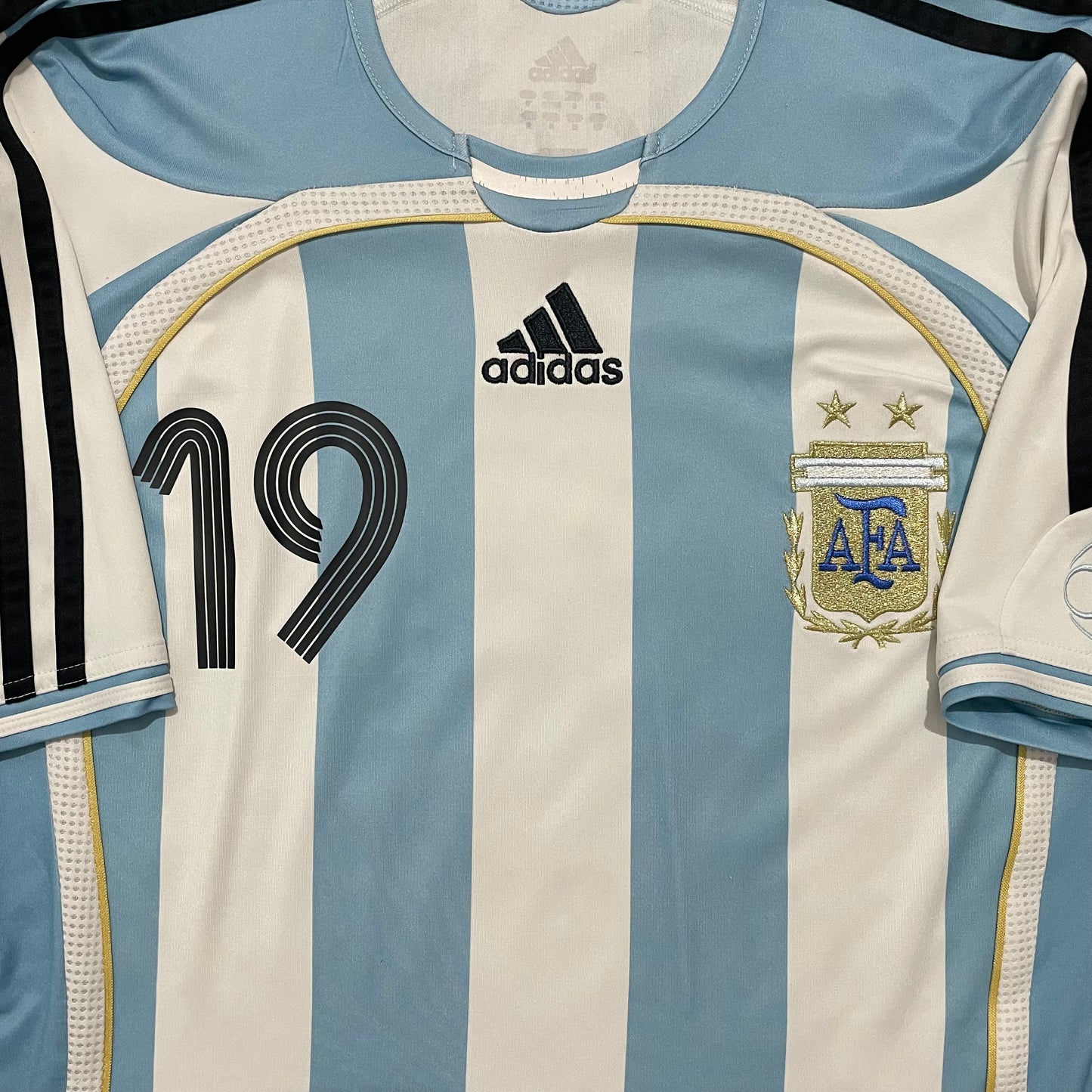 2006 World Cup Argentina home shirt #19 Messi (M)