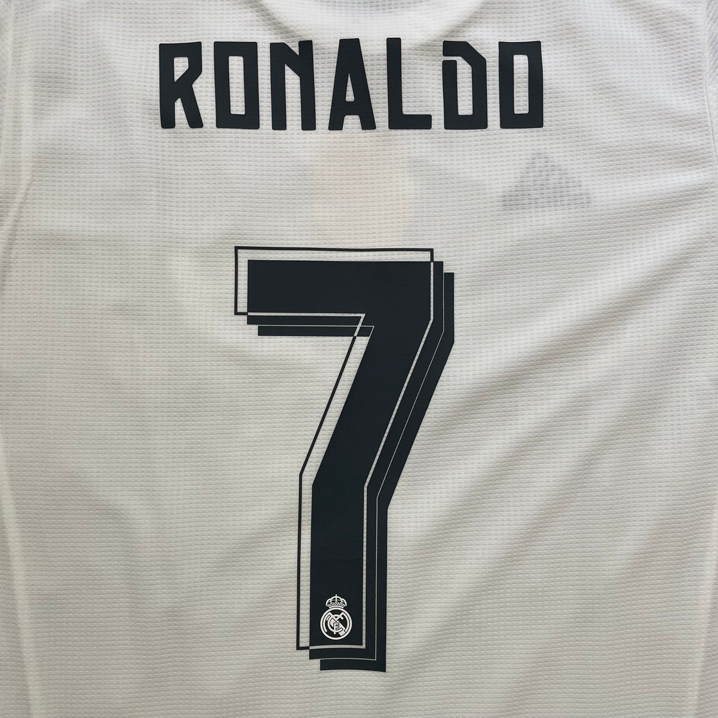 <tc>2015-2016 Real Madrid CF camiseta local #7 Ronaldo (L)</tc>