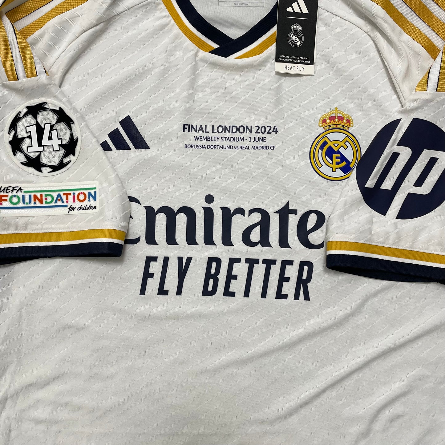 <tc>2023-2024 Real Madrid CF camiseta local versión match (XL)</tc>