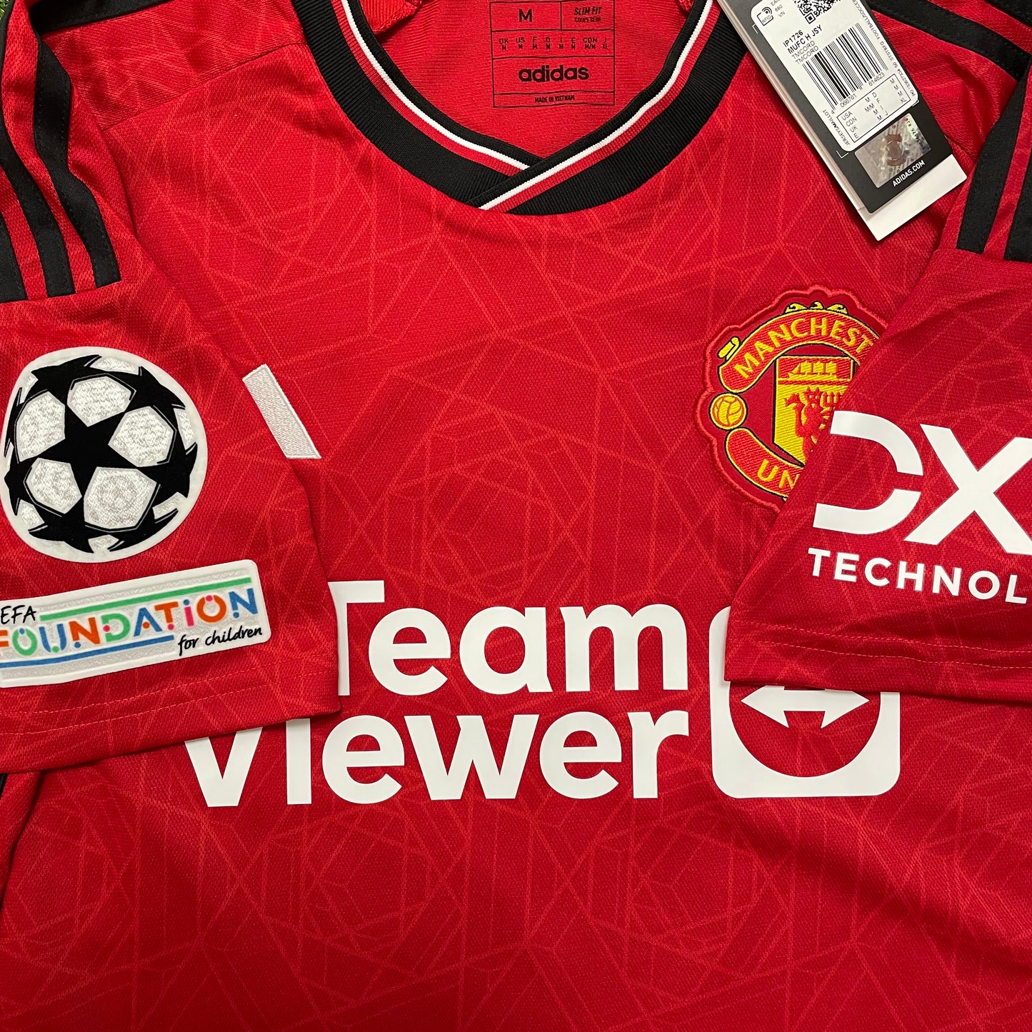 2023-2024 Manchester United FC home shirt #8 B. Fernandes (M, L)